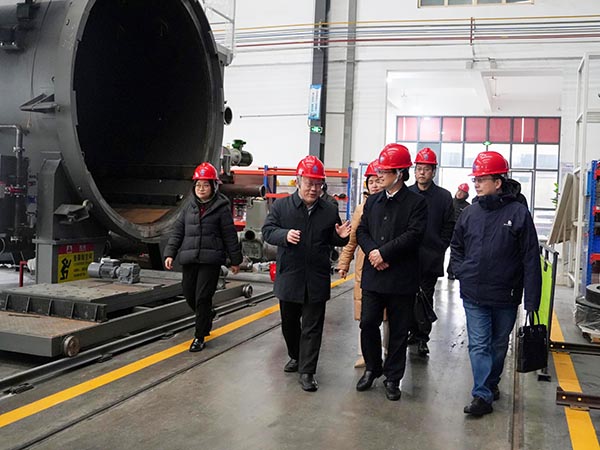 省工信厅副厅长欧阳晓风一行莅临AG恒峰科技调研 (1).JPG 省工信厅副厅长欧阳晓风一行莅临AG恒峰科技调研 (1).JPG